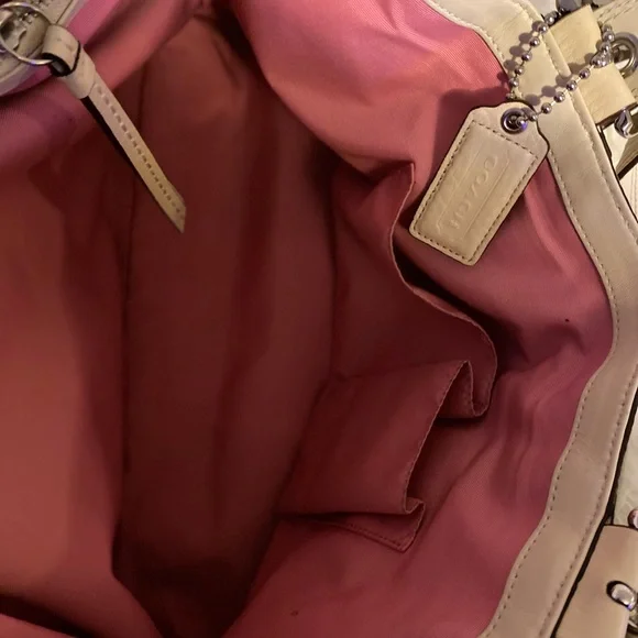 COACH A1072 F13733 Soho Cream Pebbled Leather Pleated Tote - Picture 11 of 11